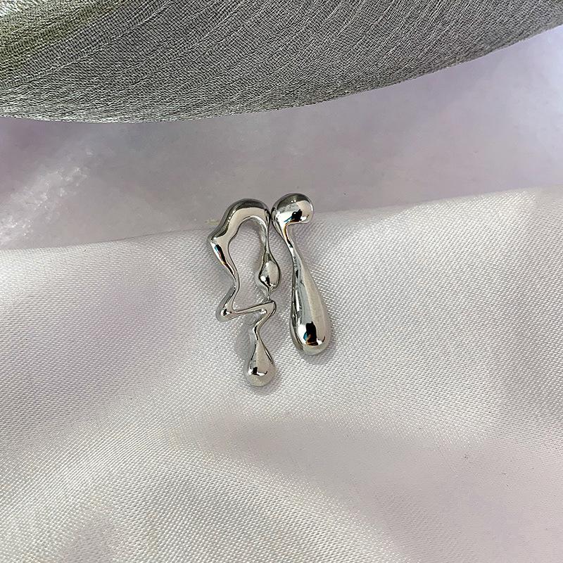 2025 Nové Cool Náušnice z tekutého kovu Geometrické Nepravidelné Zirkonové Náušnice pro Ženu Muže Asymetrické Náušnice Zirkon Velkoobchod