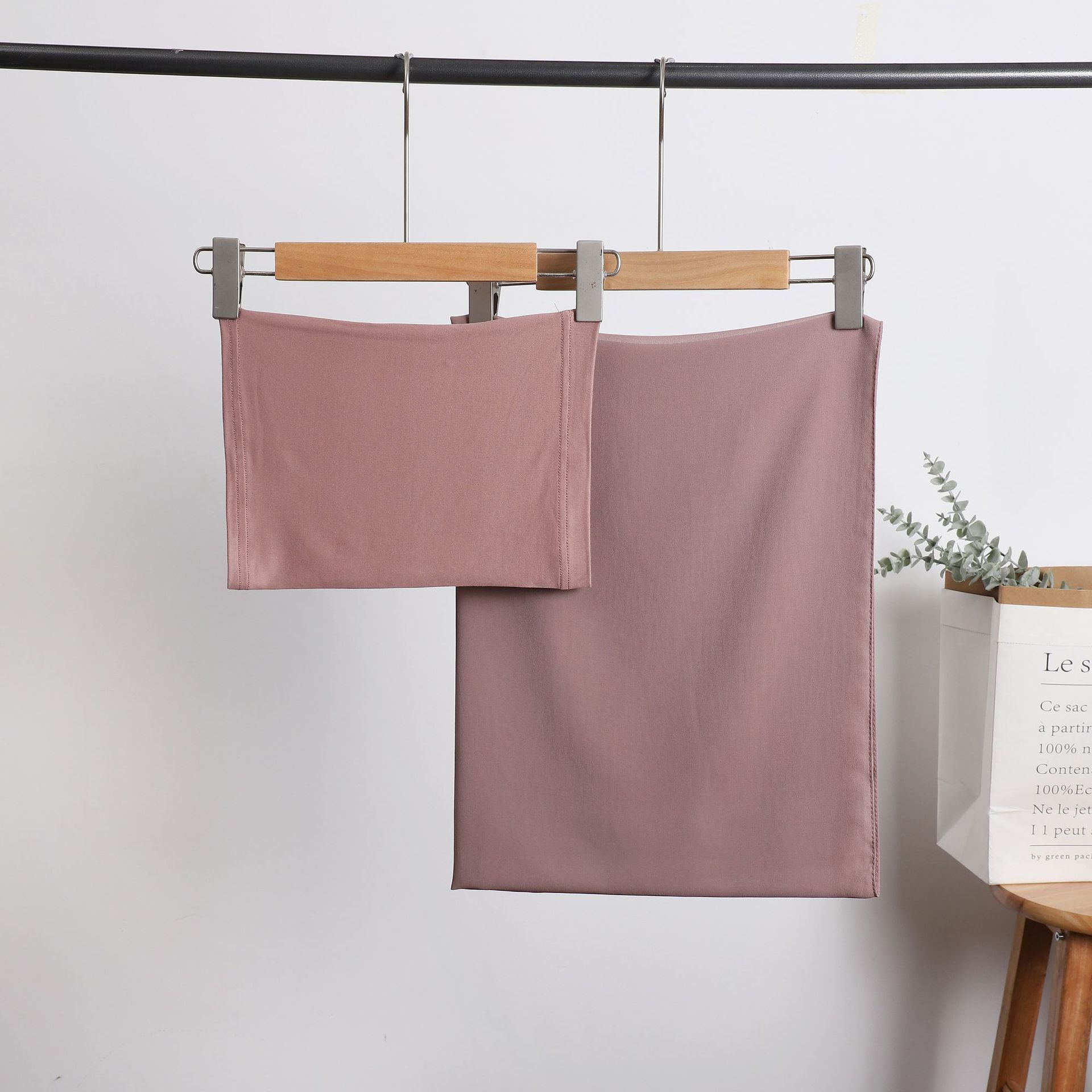 

Комплект из 2 предметов: шифоновый хиджаб, подходящий под шапку, шифоновый шарф с подходящим подшлемником, шали, шарфы, платок, повязки на голову для женщин