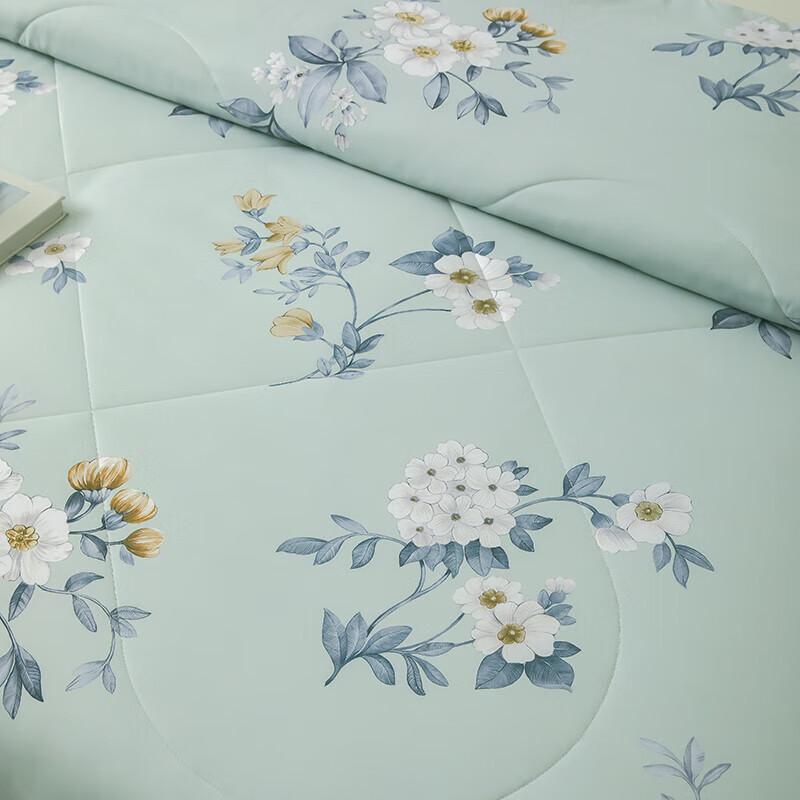 Beyond Home Textile Cotton Summer Quilt