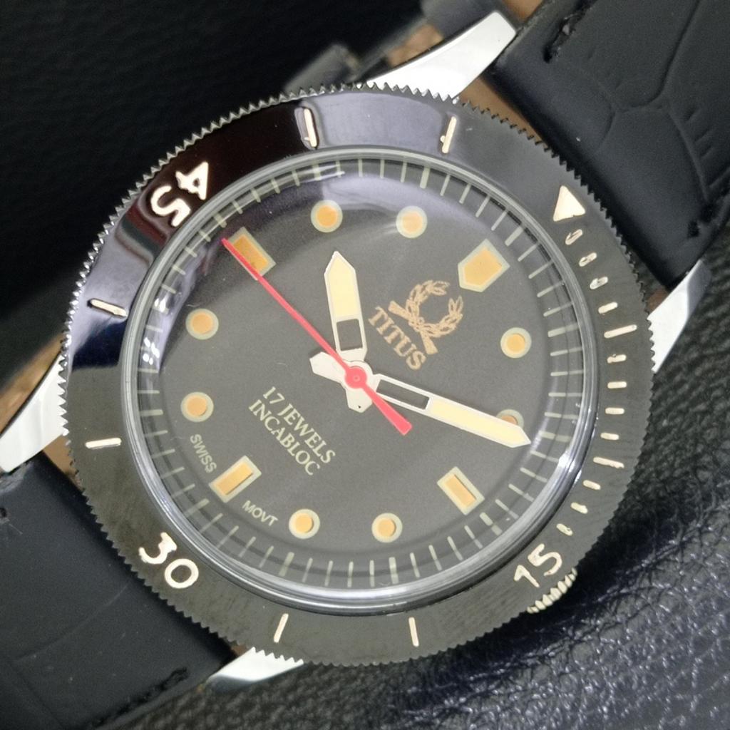 

ВИНТАЖНЫЕ ШВЕЙЦАРСКИЕ МУЖСКИЕ ЧАСЫ TITUS С РУЧНЫМ ЗАВОДОМ, ВРАЩАЮЩИМСЯ БЕЗЕЛЕМ, ЧЕРНЫМ ЦИФЕРБЛАТОМ a700243-5 R202-a700243