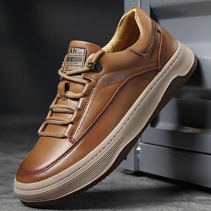 Men's Board Shoes Men's Leather 2025 Autumn New Casual Shoes Trend Soft Sole Sports Clown Versatile