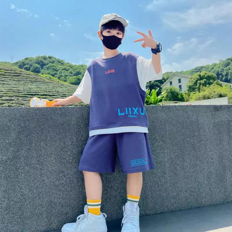 Jungen Sommer Handsome Sportanzug Mittelgroße und Große Kinder Rundhals Kurzarm T-Shirt + Fünf Shorts Lässiges Zweiteiler-Set