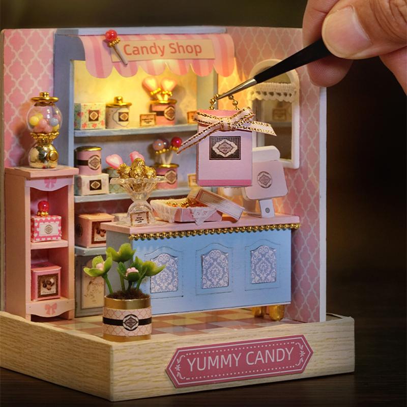 Mini Casa de Muñecas en Miniatura DIY Kit de Casa Pequeña Fabricación de Habitaciones Juguetes Decoraciones para el Hogar Dormitorio Con Muebles Artesanía de Madera Casas de Muñecas