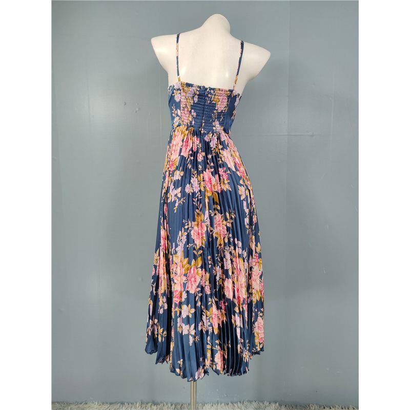 Foreign Trade Lu Home Sling Summer New Fashion Pleat Summer New Ins Style Big Hemline Vacation Personality Dress