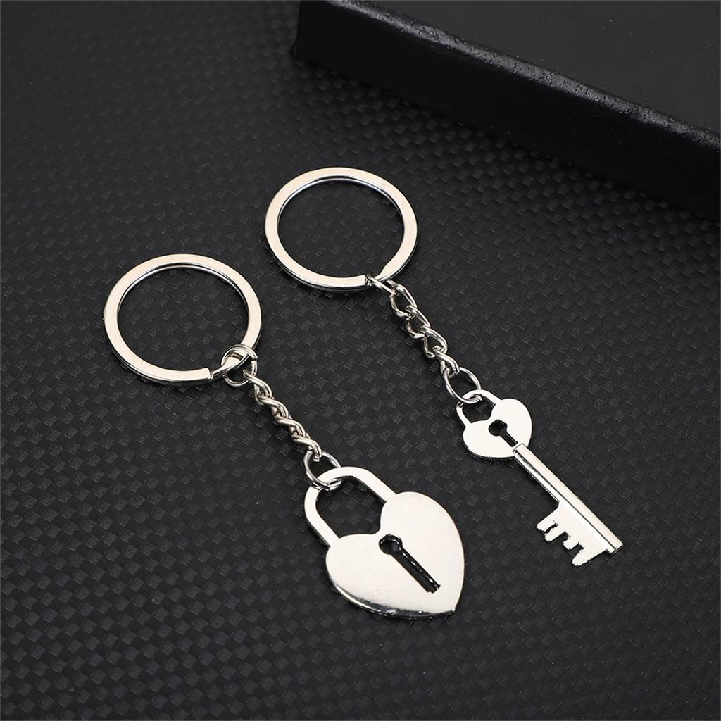 Couple Keychain Set Heart Lock and Key Design Metal Keyrings Accessories for Keys Phone Mouse Keyboard Pendant Decoration