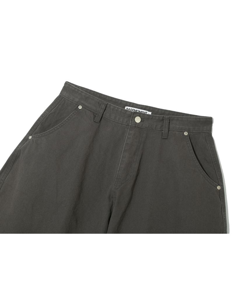 BASEMOMENT Cinch Back Curved Bermuda Pants Mocha Smoke