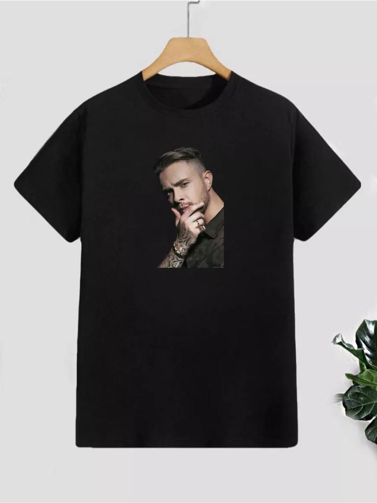 T-Shirt mit Egor Creed Aufdruck