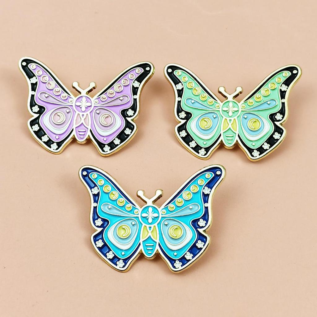 Cute Cartoon Flower & Butterfly Brooch for Clothing and Backpacks - Versatile Alloy Badge Accessory for Girls