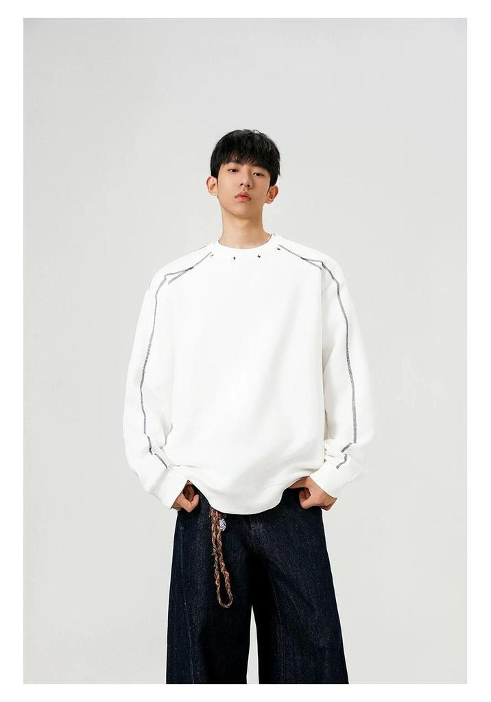 Men's 400g Rivet Round Neck Hoodie: Autumn Loose-Fit Trendy Couple Style Pullover.