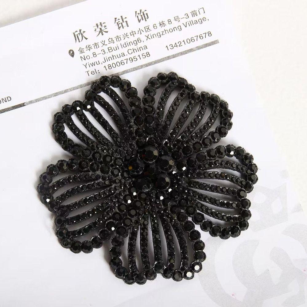 Cute 8cm Rhinestone Brooch DIY Exquisite Flower Brooch Flower Clothing Patch for Birthday Parties Weddings and Banquets Cloth