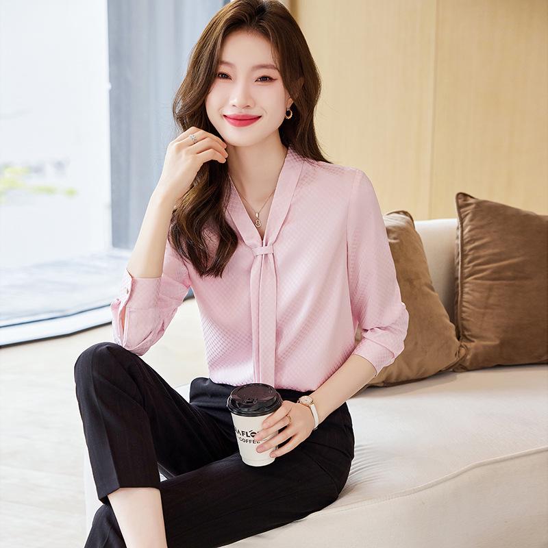 

Women s White Chiffon Long-Sleeve Shirt - Elegant, Professional Design for Spring and Autumn Extra Large