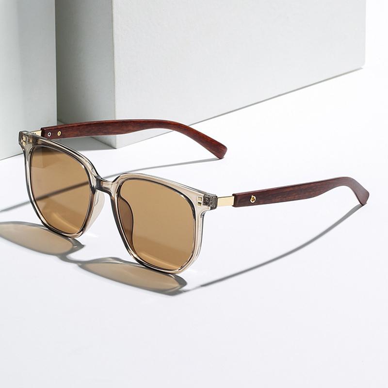 Classical Big Woodgrain Sunglasses Male Women Vintage Oversize Square Sun Eyeglasses Men Women Stylish Summer Vacation Driving Shades