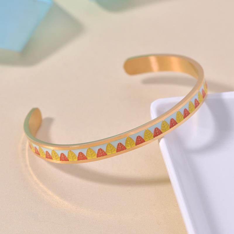 Fashionable and Fashionable Women's Bracelets, Patterned Open Bracelets, Women