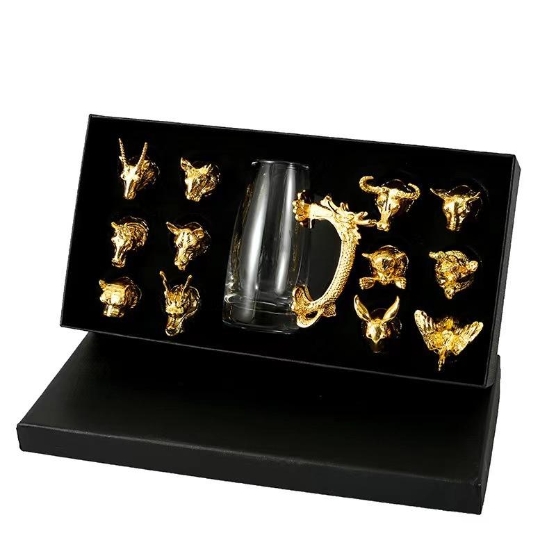 

Высококачественная чашка Байцзю, полный набор из двенадцати маленьких чашек с зодиакальным узором, хрустальная стеклянная чашка для спиртных напитков без свинца