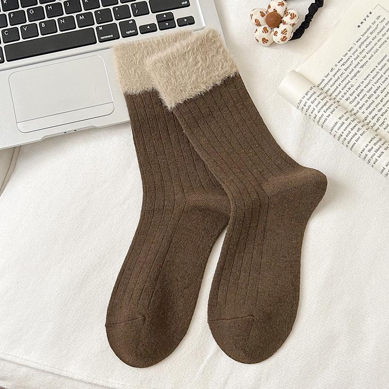 Women's Autumn/Winter Mid-Calf Wool Socks - Color Block Mink Velvet, Plush, Thick, Warm, Retro Stacked Design