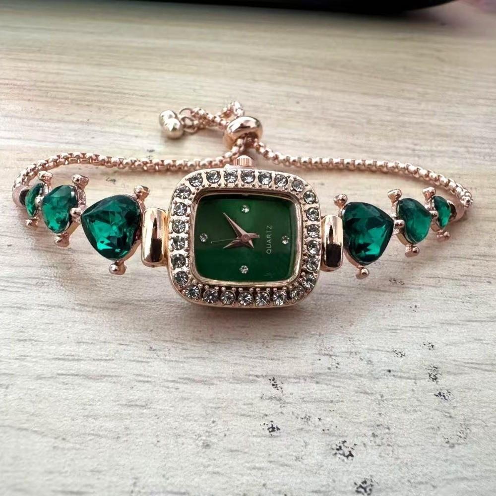 

Adjustable Diamond-studded Watches Precise Quartz Watch Women s Bracelet Watches Birthday Gift Rose Gold - Green