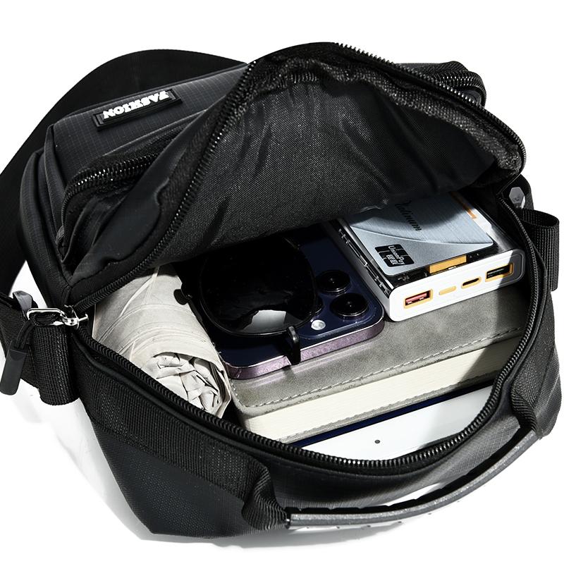 Geantă Messenger Oxford Ușoară pentru Bărbați - Geantă de Umăr Casual la Modă cu Design Elegant