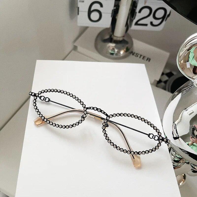 Diamond Oval Ladies Sunglasses Luxury Brand Diamond Small Glasses Japanese and Korean Metal Trend Decoration Oculos De Sol