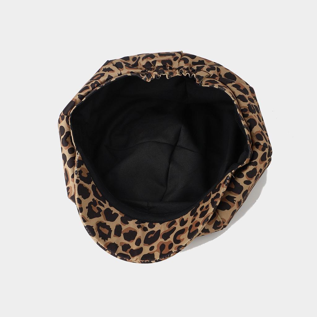 Retro Cotton Eightpanel Cap With Windproof Design For Casual Urban Wear