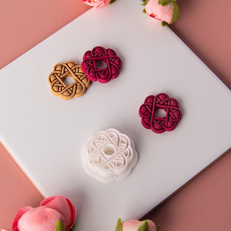 1PC Texture Jewelry Pendant Cutting Mold DIY Hand Tool Chinese Style Patterned Soft Clay Mold Traditional Woven Pattern