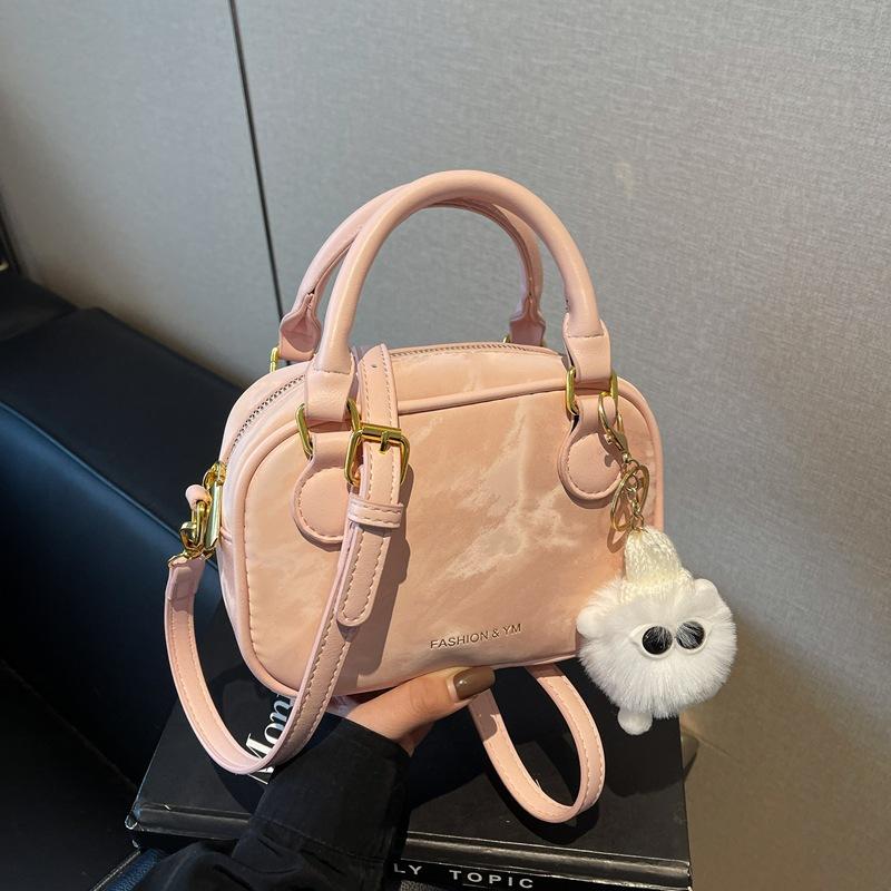 Small Bag Women's New Retro Fashion Shoulder Messenger Bag Women's Portable Small Square Bag