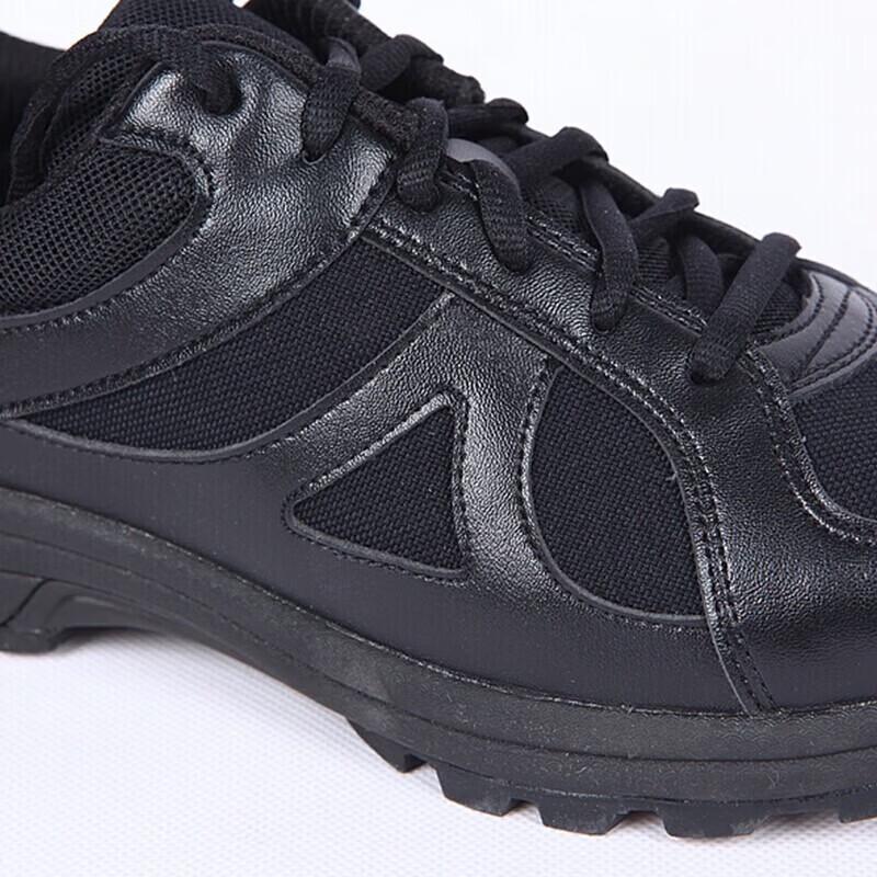 Xin Jing Zhou Black Breathable Outdoor Training Shoes