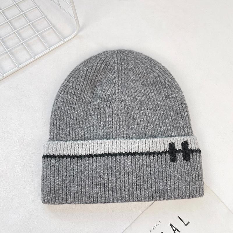 Winter Plush Woolen Hat Men's Outdoor Cycling Coldproof Ear Protection Pullover Hat Commuting Versatile Face Showing Small Knitted Hat