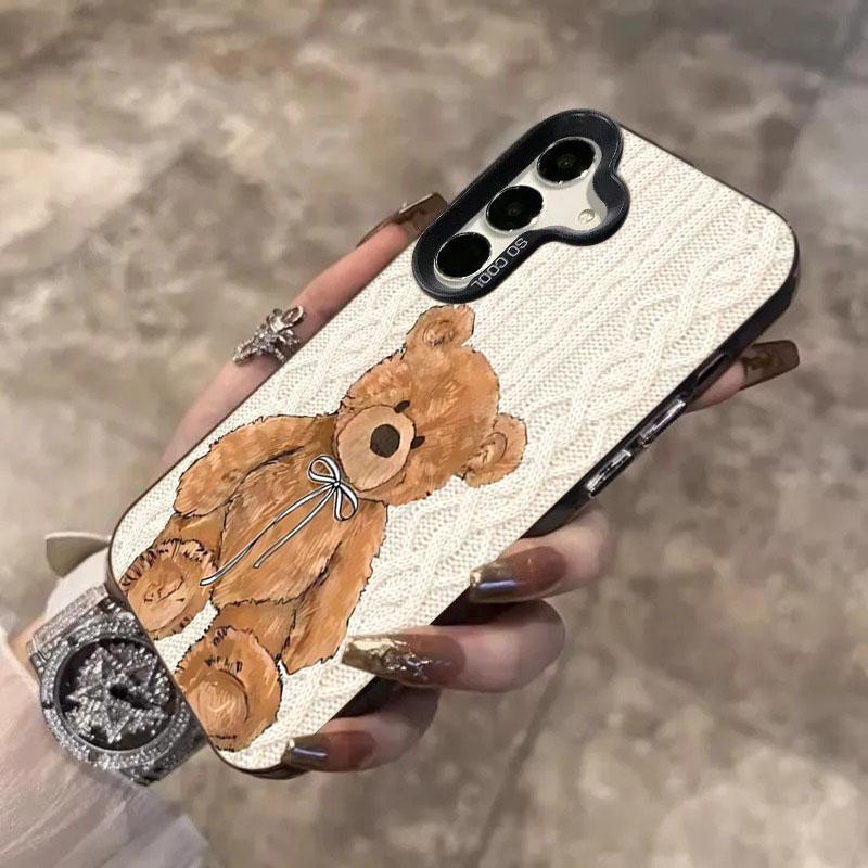 Knitted Bear Warm Pattern Silver Case For Samsung Galaxy S25 FE S24 Ultra S23 Plus S22 A26 A25 A24 A36 A56 A55 A54 A53 A16 Cover