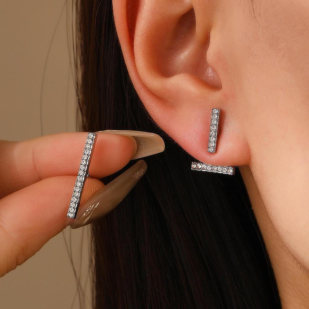 Boucles d'oreilles triangle géométrique vintage: Accessoires de mode rétro en alliage pour femmes