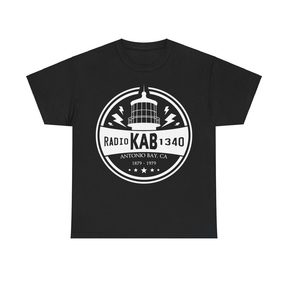 

KAB Radio Station Antonio Bay 1340 Distressed Print Tshirt Unisex T-Shirt M