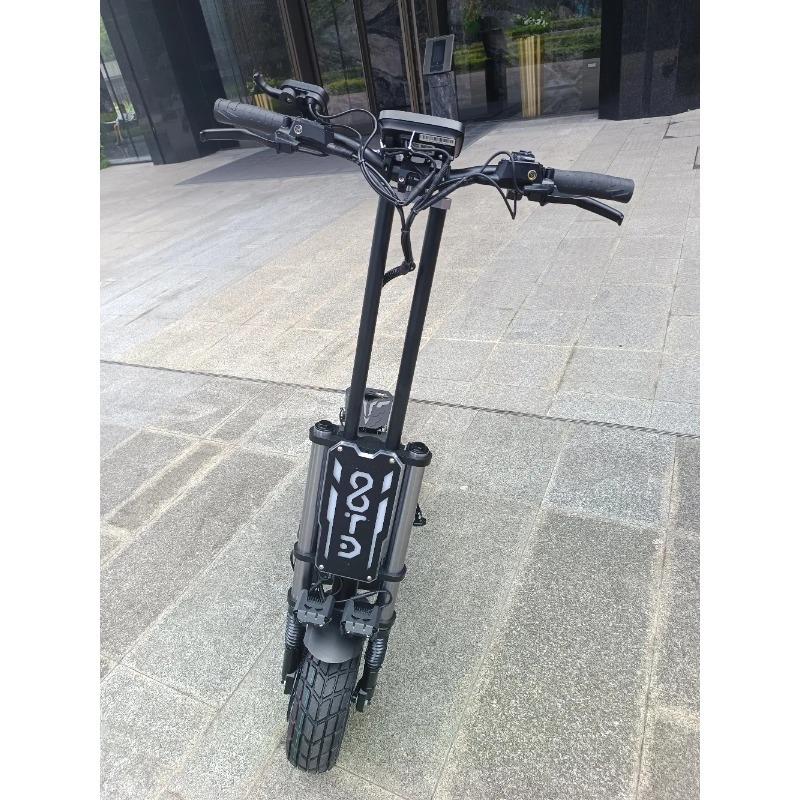 T90 E Scooters 4200W Motor 60 V31.2AH Battery Hydraulic Braking Shock Absorption Fold Electric Scooters 13-Inch Off-Road Tires