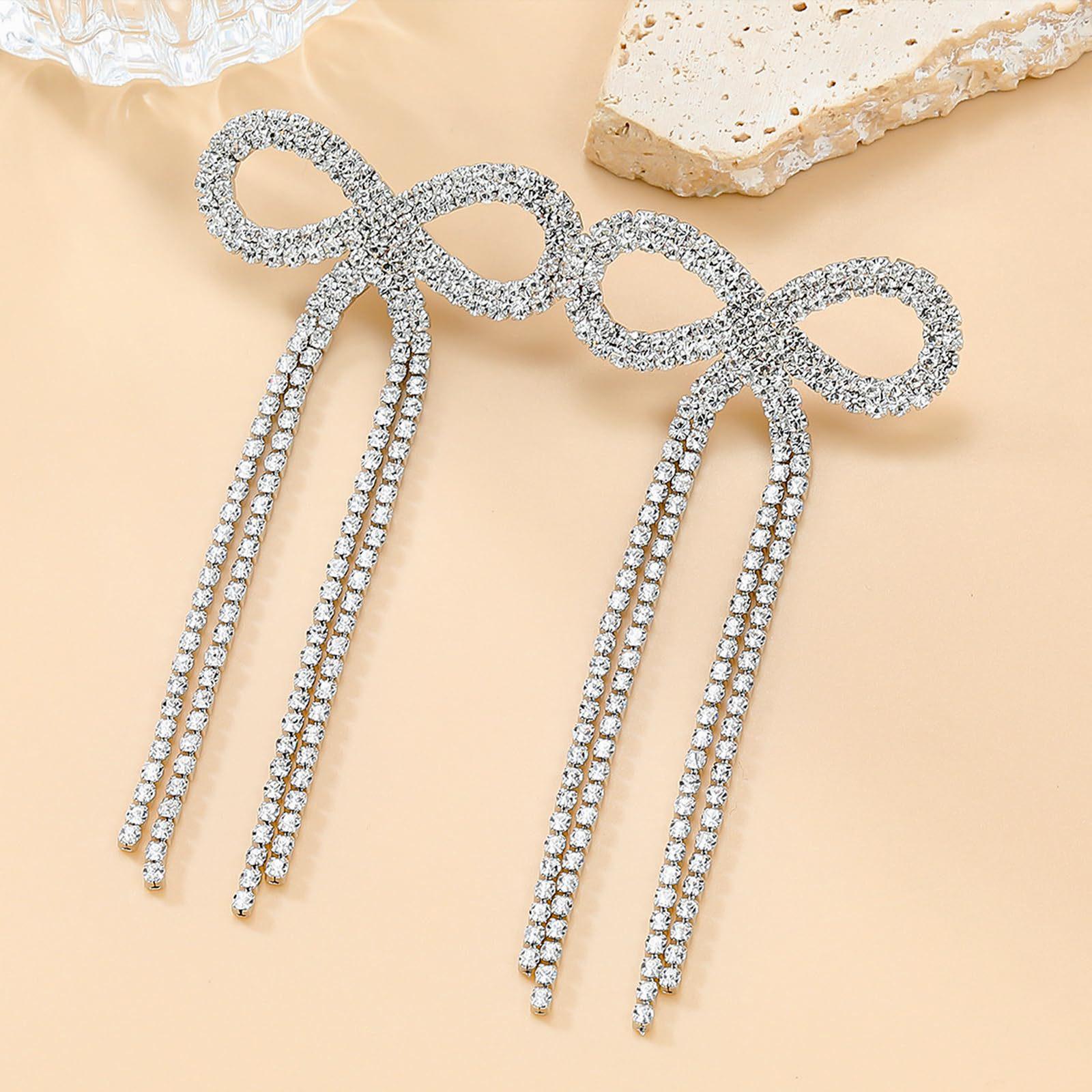 Elegant Rhinestone Bow Tassel Earrings & Necklace Set: Versatile Niche Design