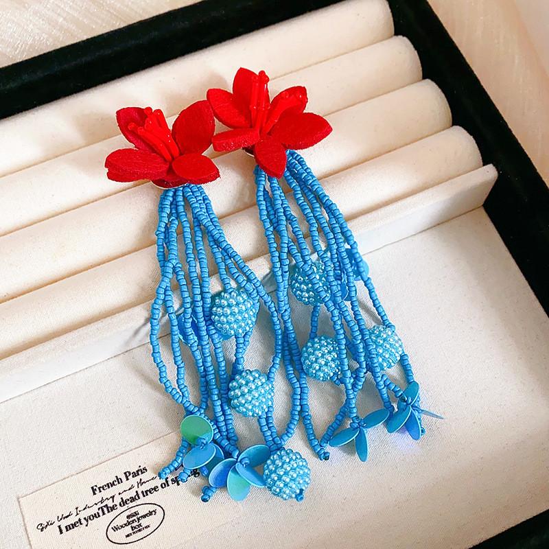 Vintage Floral Long Tassel Earrings For Women With Alloy Material And Handcrafted Design