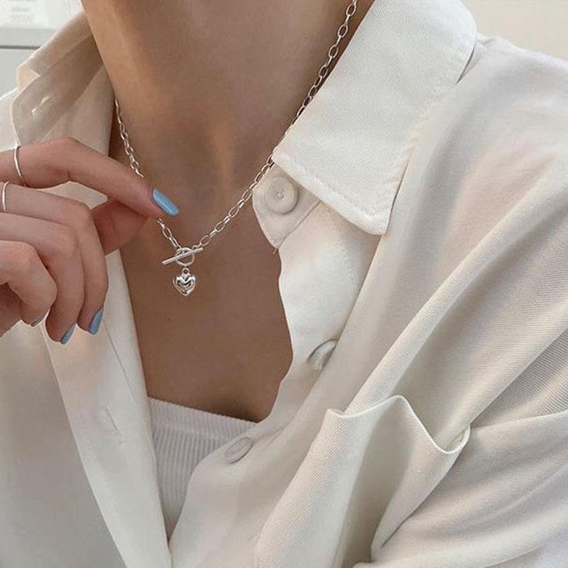 Simple Metal Style Silver Color Buckle Love Heart Pendant Necklace for Women Fashion Accessories Charm Clavicle Chain Jewerly