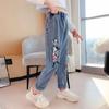 Jeans Casual per bambini 2021 di nuova moda coreana di arrivo per ragazze pantaloni in denim per cartoni animati in vita elastica Jeans per bambini per adolescenti