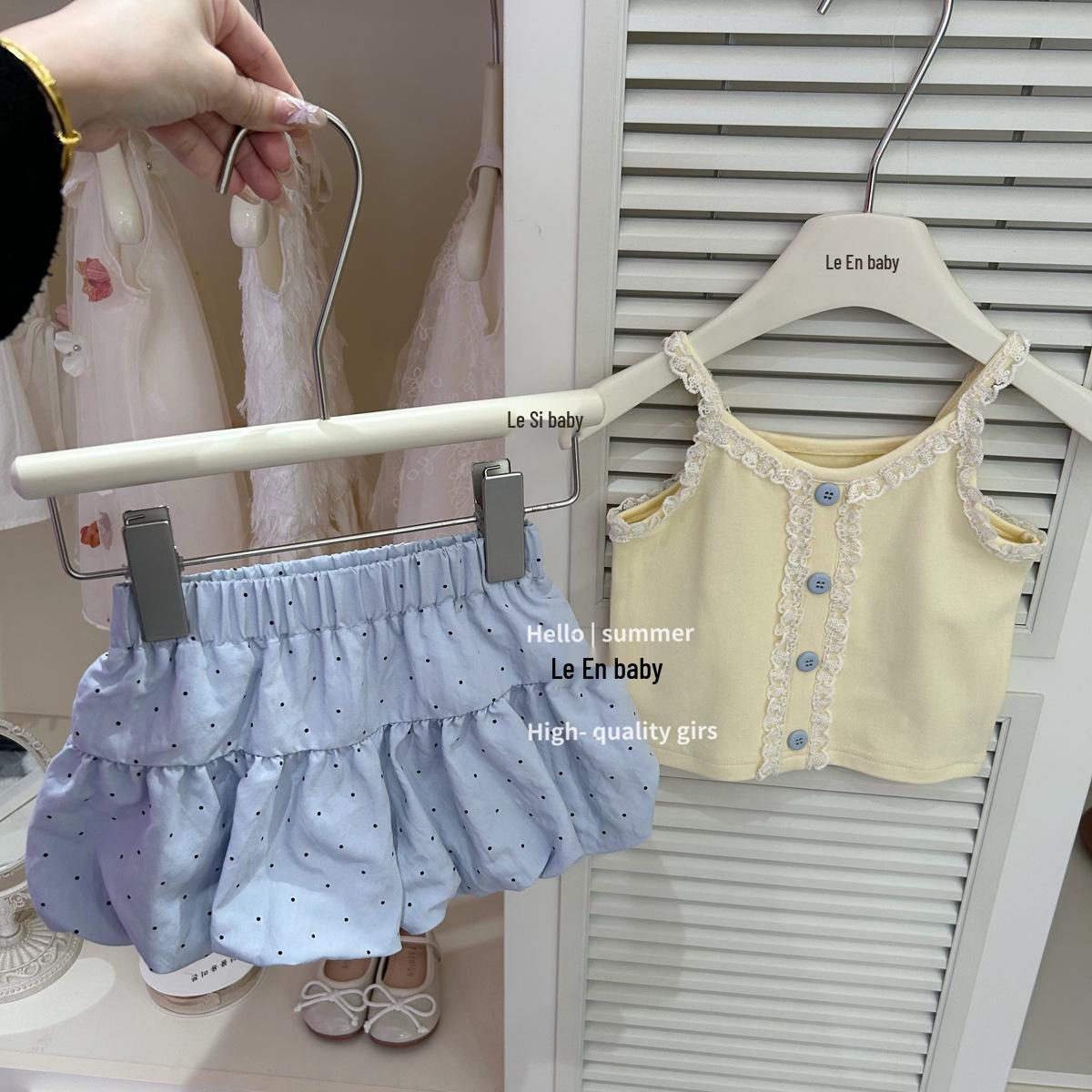

Girl s Lace Camisole & Polka Dot Tulip Shorts Set 130cm