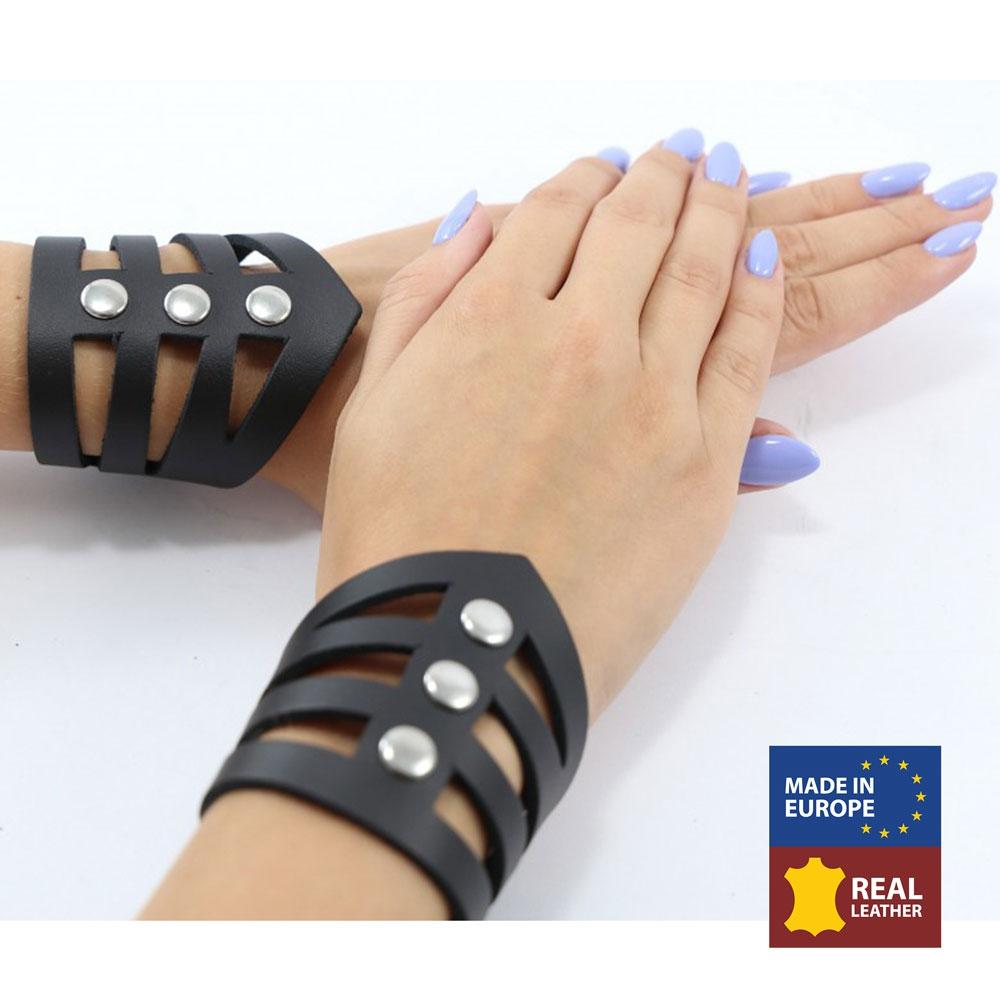 

Кожаные браслеты Xena Pointe TU прозрачный