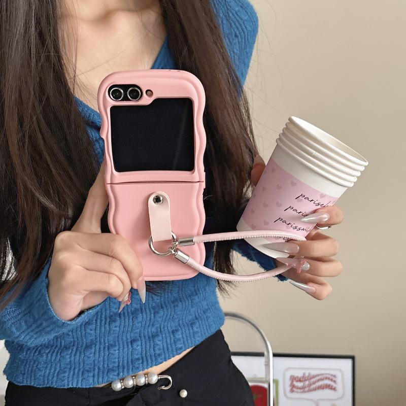 

Leather Lanyard for Samsung Z Flip Series: Compatible with Z Flip 6/7 Silicone Case, Cross-Border Trade Accessory. Z-Flip 5