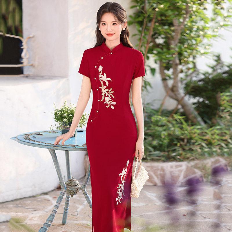 Red is sent to test the national style, new Chinese style, daily Suzhou long cheongsam, improved young 1011 new women's high sense