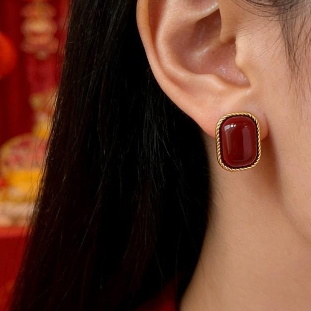 Retro Hong Kong Style Red Drip Glaze Stud Earrings For Women'S Spring And Summer Light Luxury Temperament High-End Earrings Niche Design New Earrings