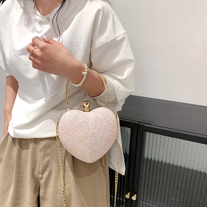 Sequined Heart-shaped 2025 Chinese New Year Messenger Korean Version Personalized Ins Cute Girl Versatile Portable Dinner Bag