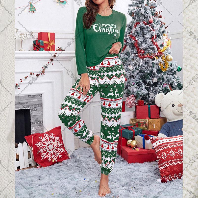 2026 Christmas Print Women s Long Sleeve Pajama Set - Autumn/Winter Collection Large