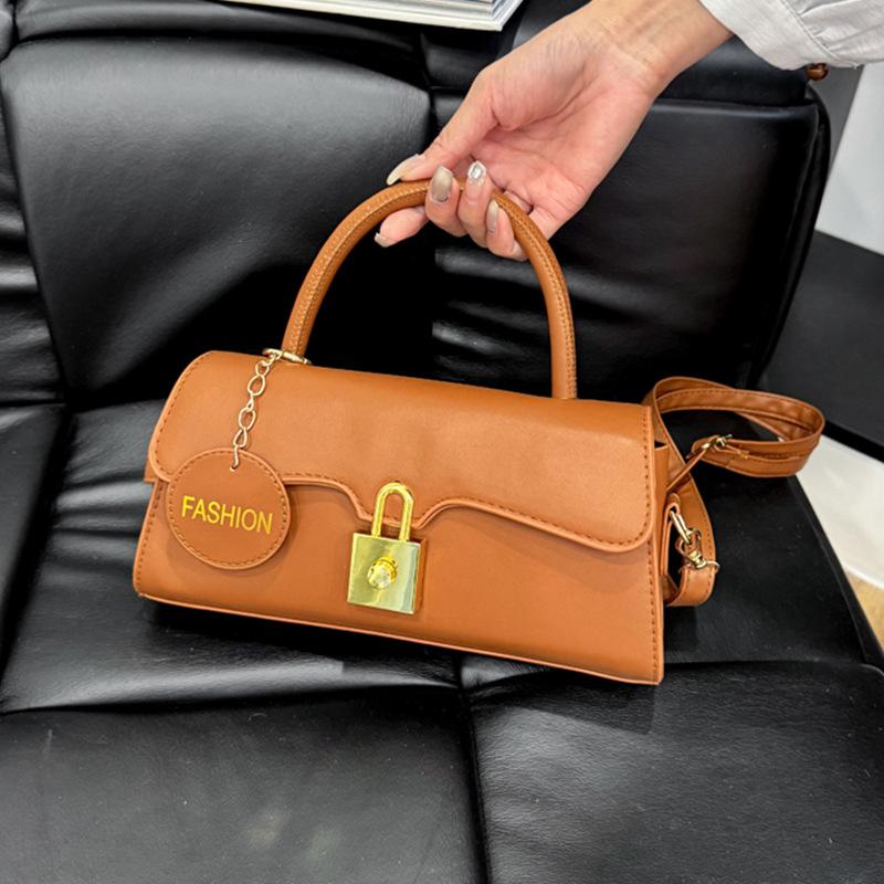 

2025 лето новая зарубежная модель ретро сумка через плечо повседневная модная сумка-мессенджер повседневная ретро сумка под мышкой маленькая квадратная сумка коричневый