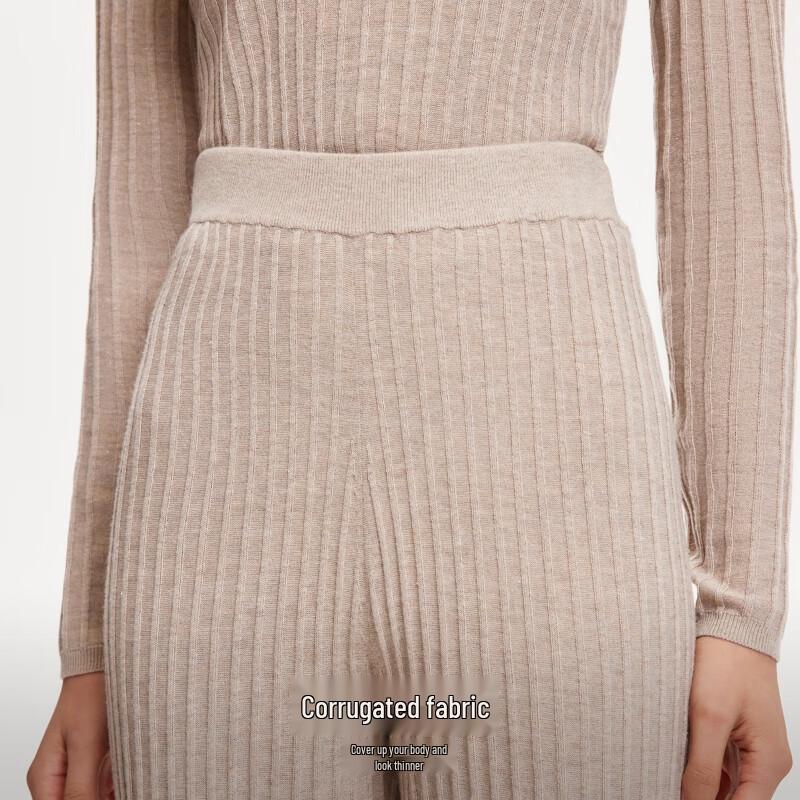 VEROMODA Women's Bright Silk Knit Ribbed Flared Casual Pants