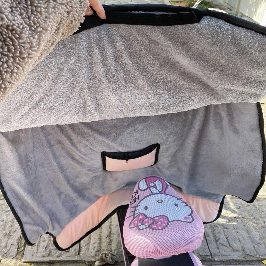 Pink Kitty Universal Electric Car and Motorcycle Windshield Cover with Fleece Lining - Waterproof and Windproof for All Seasons