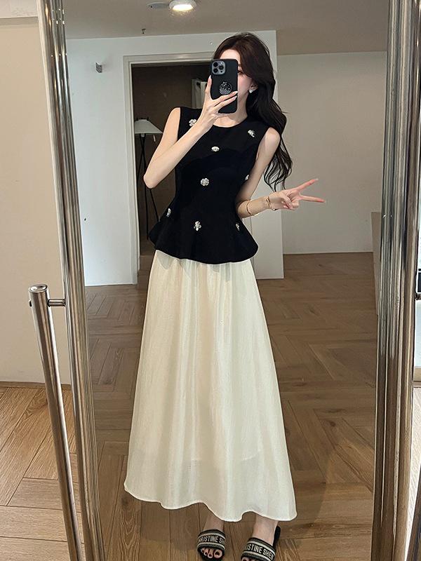 Chic Summer Sleeveless Black Vest & Waist-Cinching Skirt Set