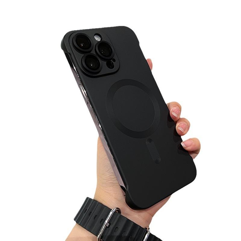 Suitable for Apple 14Pro Phone Cases, Iphone15Plus Magnetic Borderless Cases, 3 High-end Case Heat Dissipation Protection