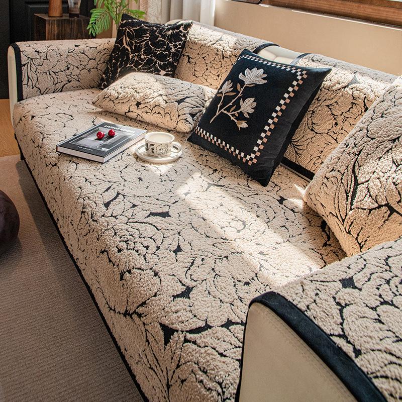 French Camellia Sofa Cushion Is Universal In All Seasons  New Retro Straight Row Non-Slip Leather Seat Cushion Cover Cover Cloth