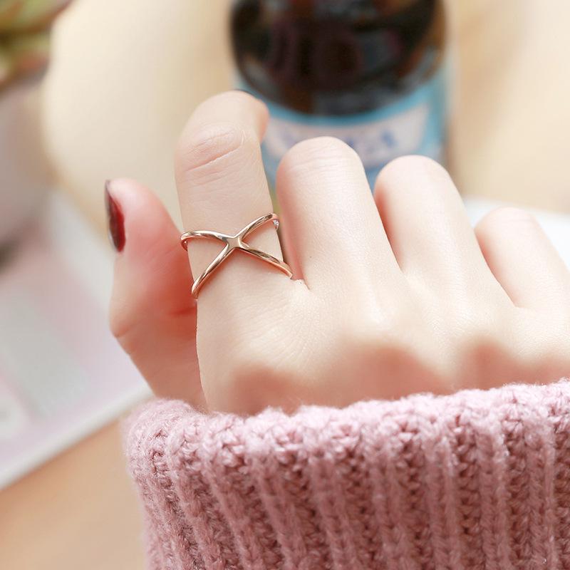 Titanium Steel Rose Gold X-Shape Fashion Ring - Korean/Japanese Style Size 5 розового золота