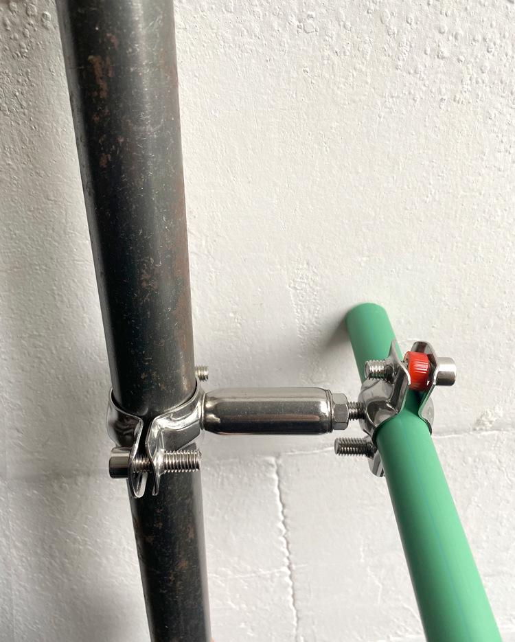 Justerbar Dubbelskikts Rostfritt Stål Dubbelhuvud Rörklämma